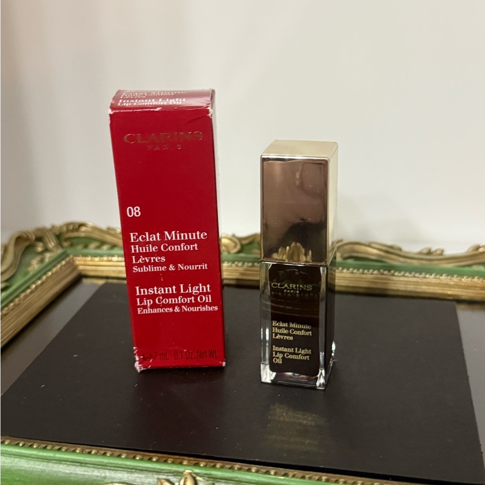 Clarins Lip Comfort Oil Strawberry 08